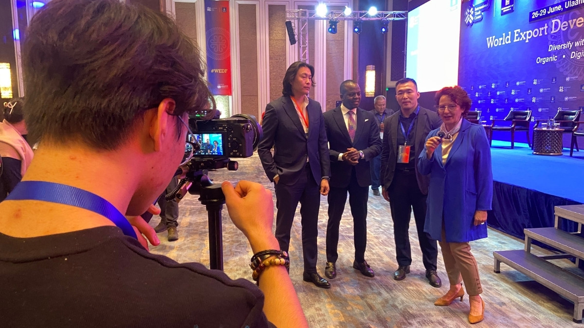 Lorem ipsum dolor sit amet,